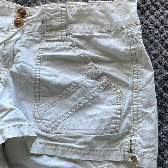 UNIONBAY White 100% Cotton Shorts size 9 - Picture 8 of 12